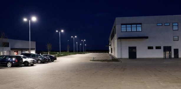 Firma Groß 1 Skaliert